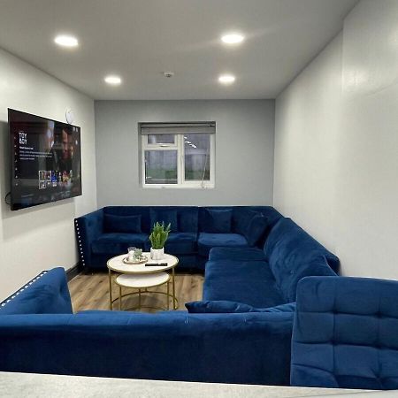 Free Parking Cosy Studios Close To City And Qe And Uob! 伯明翰 外观 照片