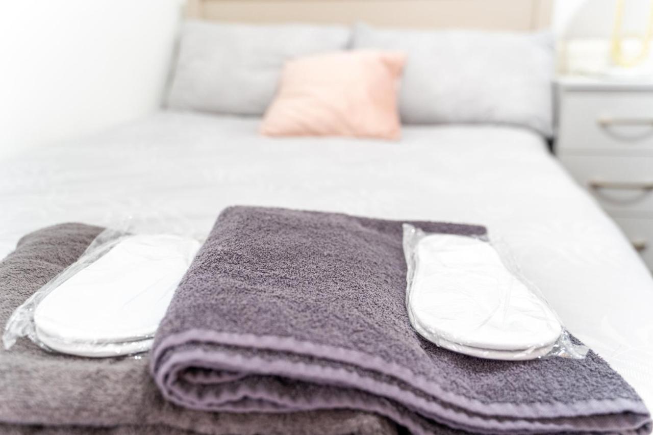 Free Parking Cosy Studios Close To City And Qe And Uob! 伯明翰 客房 照片