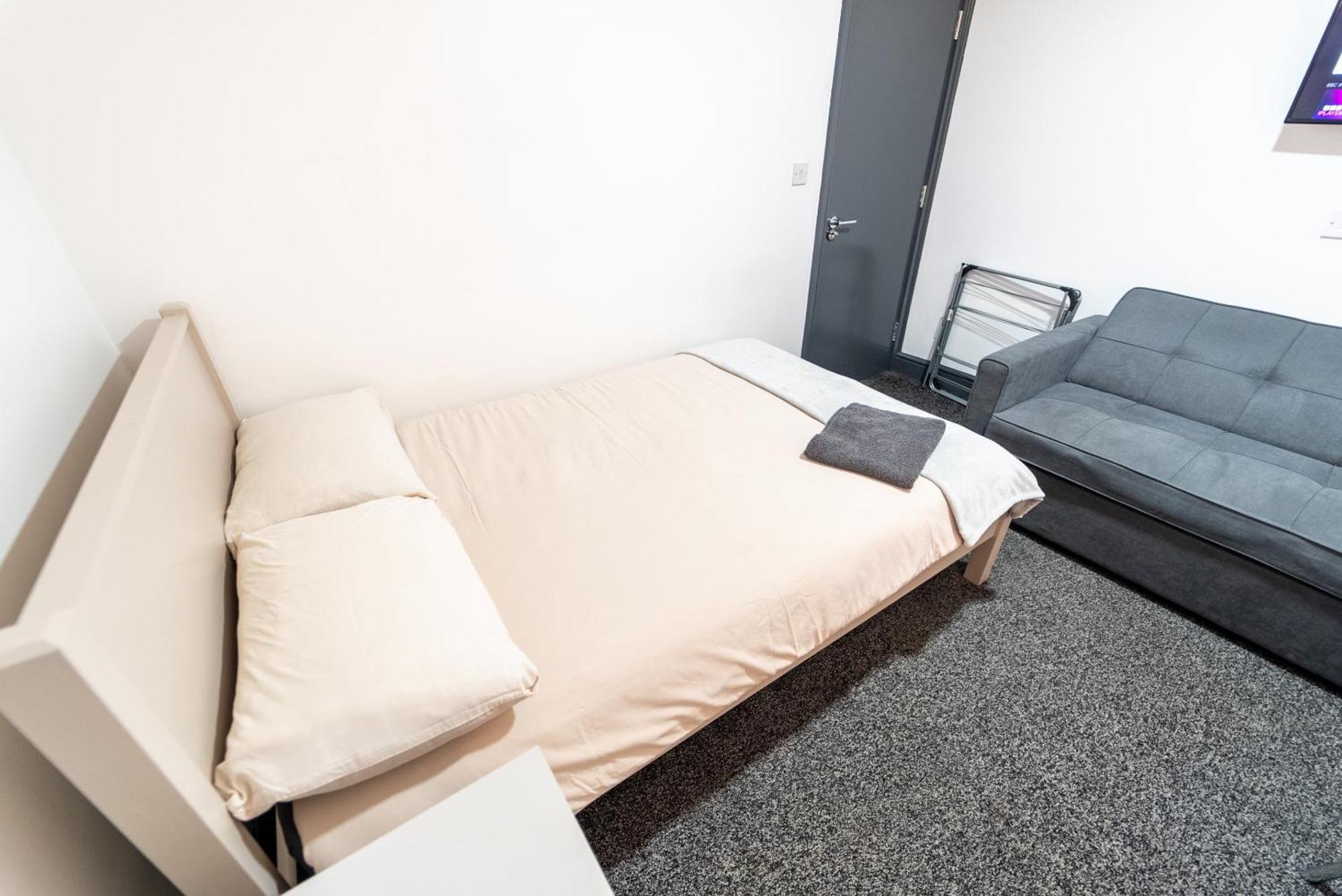 Free Parking Cosy Studios Close To City And Qe And Uob! 伯明翰 客房 照片