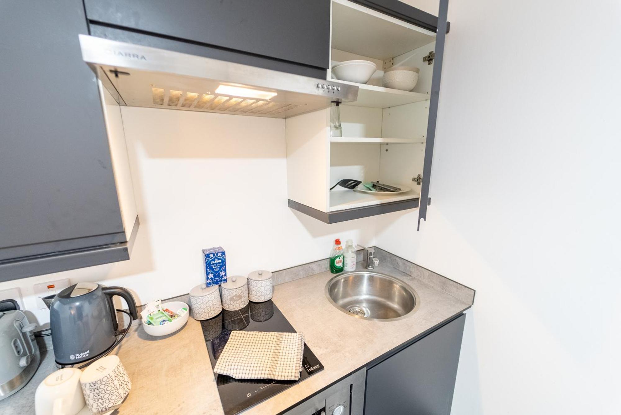 Free Parking Cosy Studios Close To City And Qe And Uob! 伯明翰 客房 照片