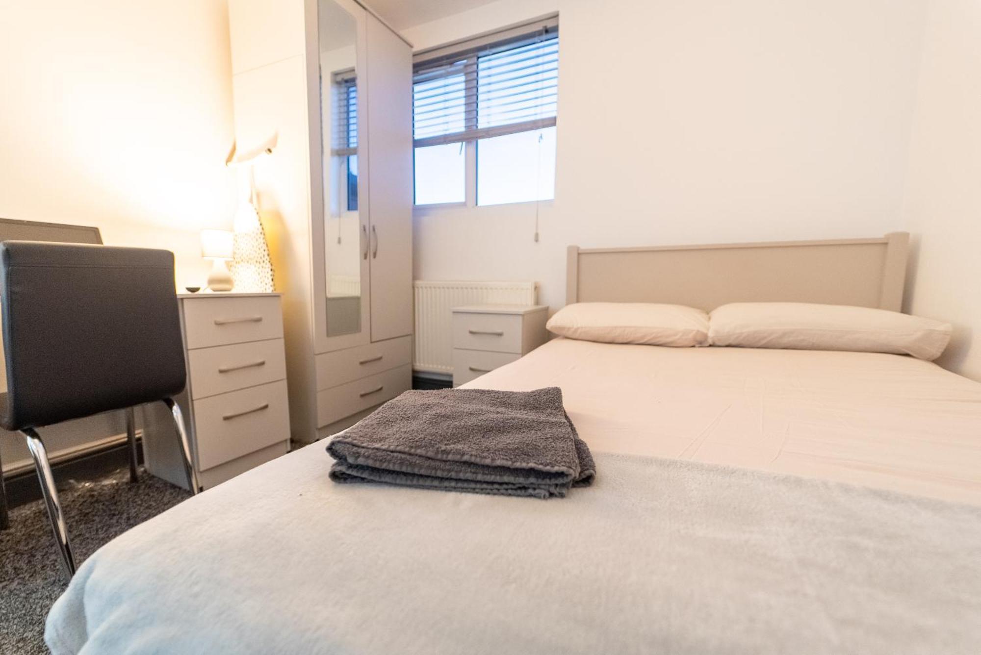 Free Parking Cosy Studios Close To City And Qe And Uob! 伯明翰 客房 照片