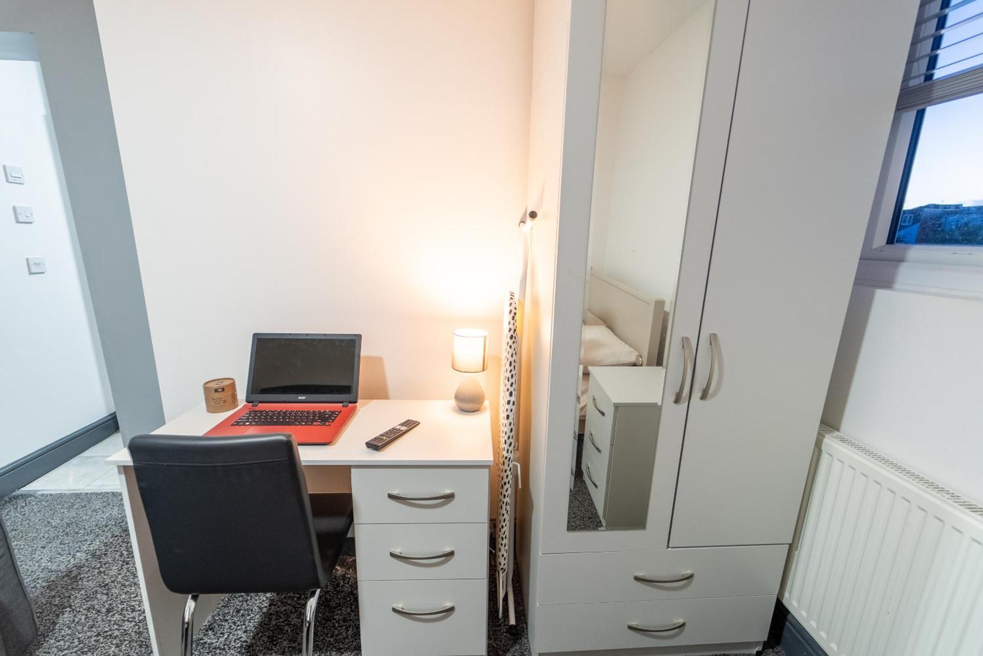 Free Parking Cosy Studios Close To City And Qe And Uob! 伯明翰 客房 照片