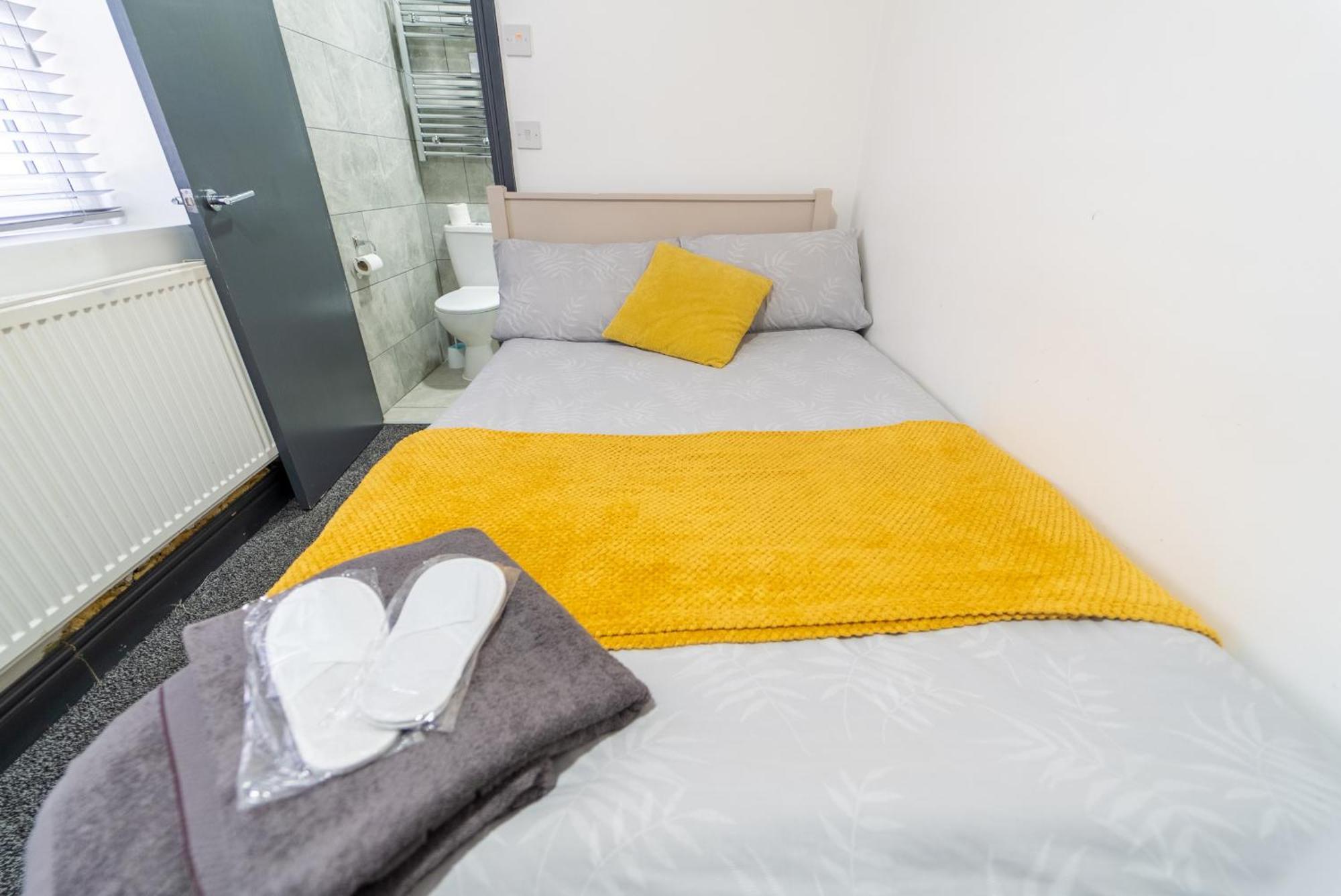 Free Parking Cosy Studios Close To City And Qe And Uob! 伯明翰 客房 照片