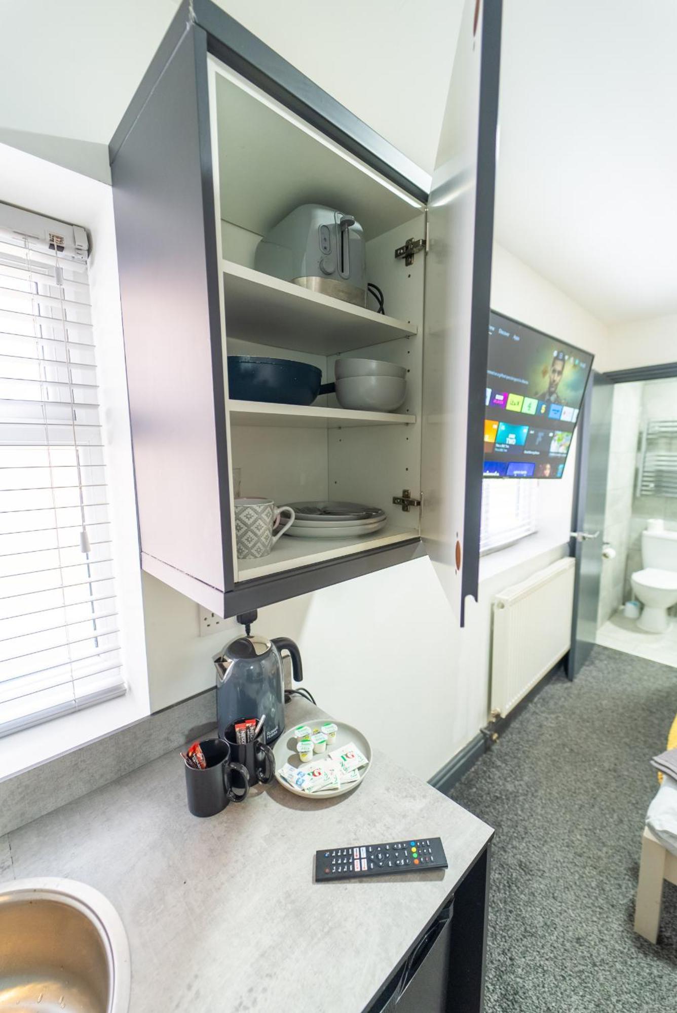 Free Parking Cosy Studios Close To City And Qe And Uob! 伯明翰 客房 照片
