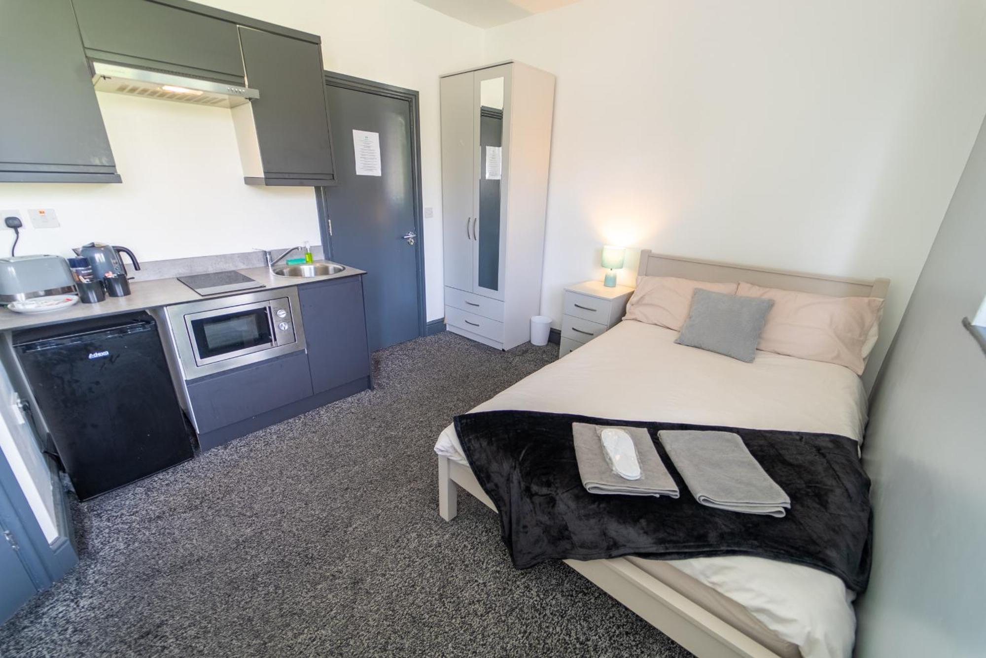 Free Parking Cosy Studios Close To City And Qe And Uob! 伯明翰 客房 照片