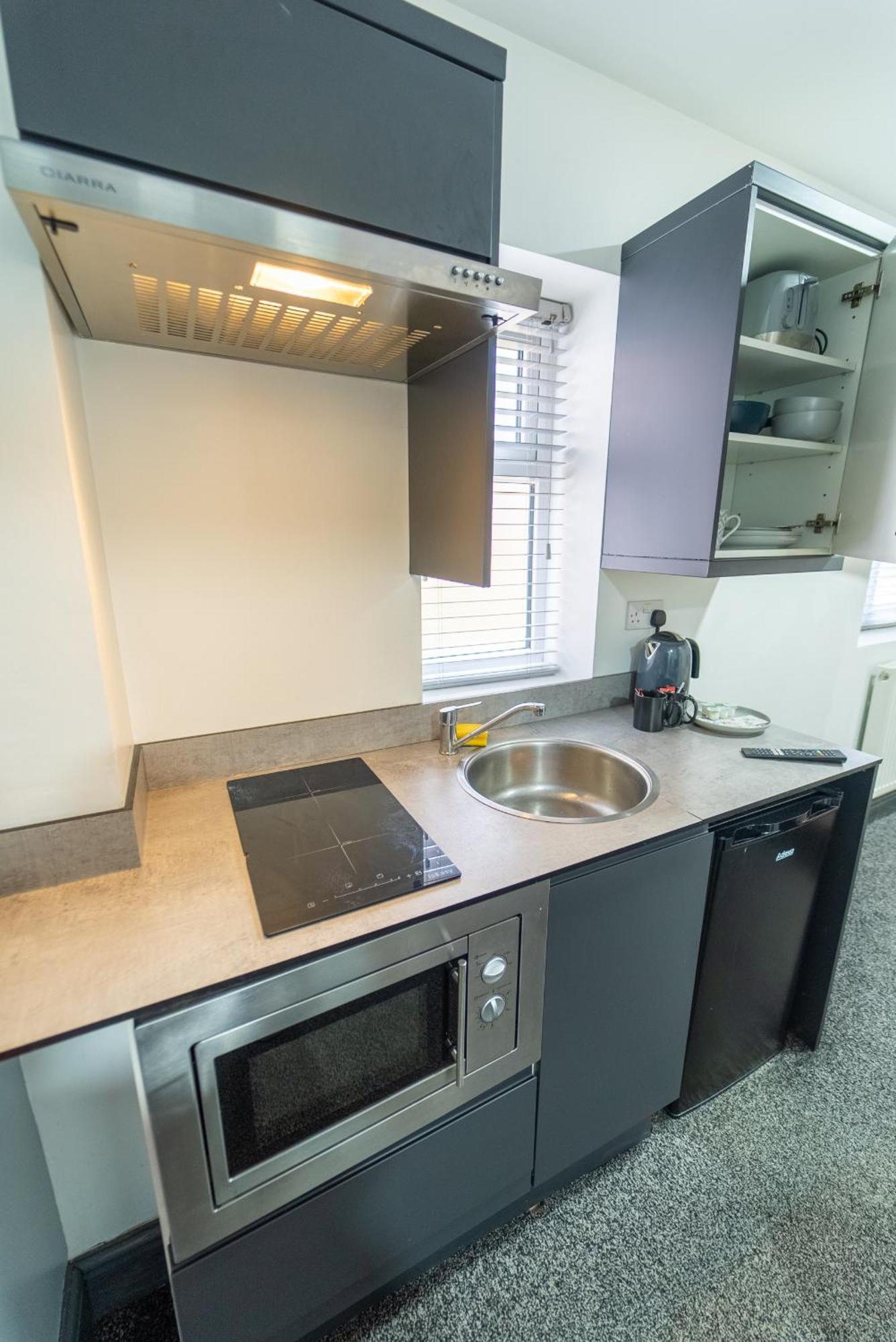 Free Parking Cosy Studios Close To City And Qe And Uob! 伯明翰 客房 照片
